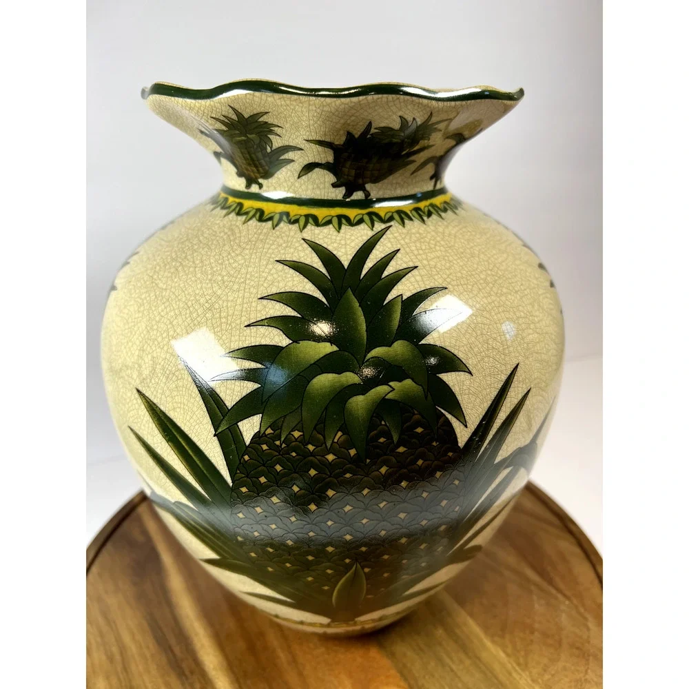Pineapple Motiff 11x8